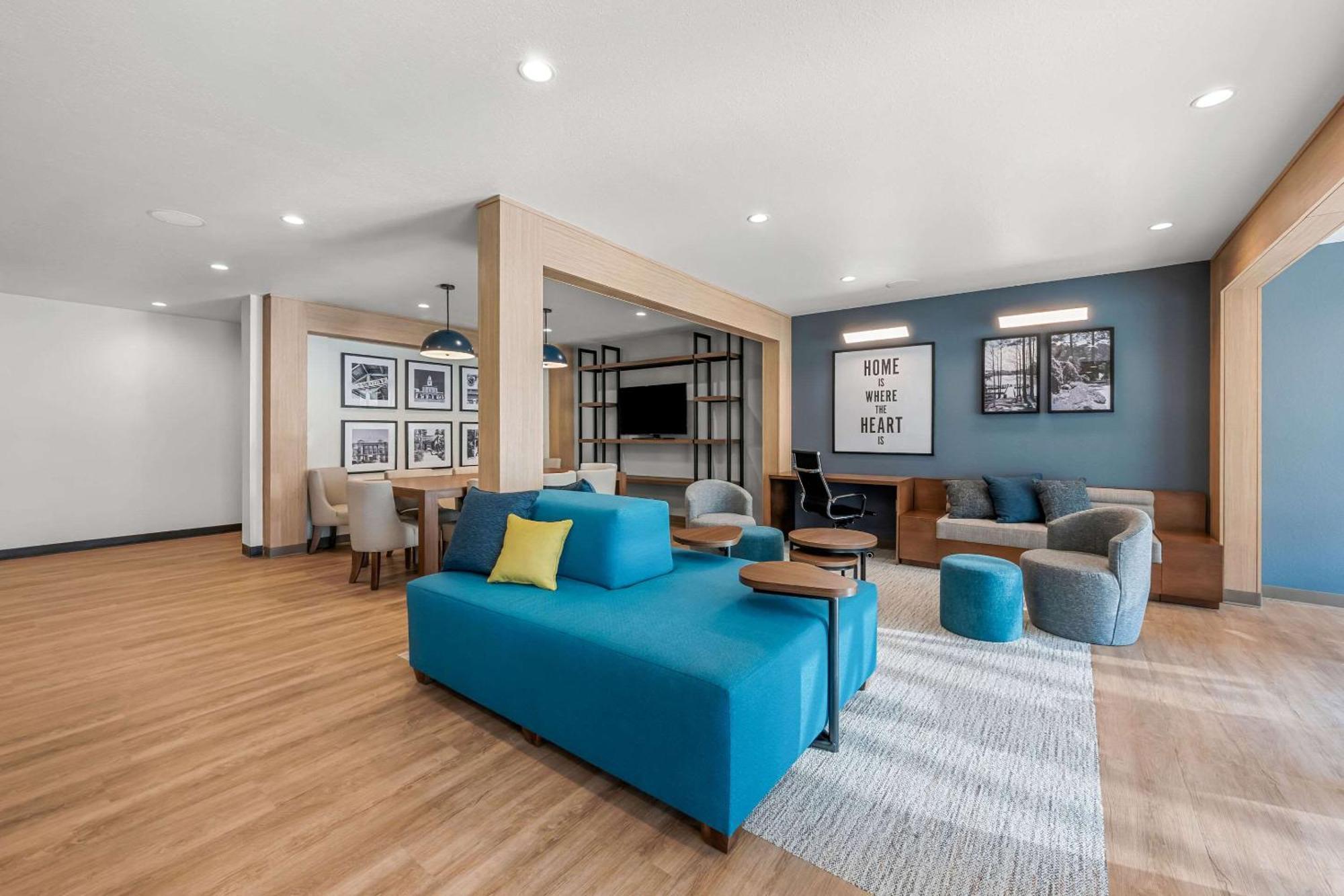 Hotel Everhome Near Bragg *